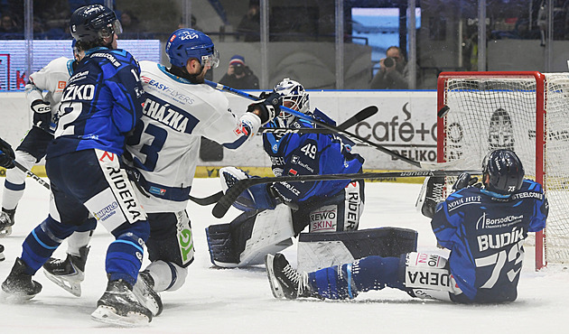 ONLINE: Kladno vede, Litvínov v derby srovnává. Třinec předčil Spartu
