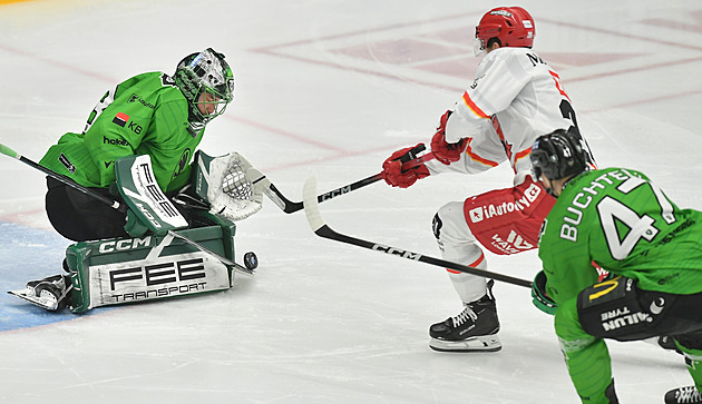 ONLINE: Boleslav - Hradec zatím bez gólu, 
Bílí Tygři čelí Motoru. Spartu čeká Litvínov
