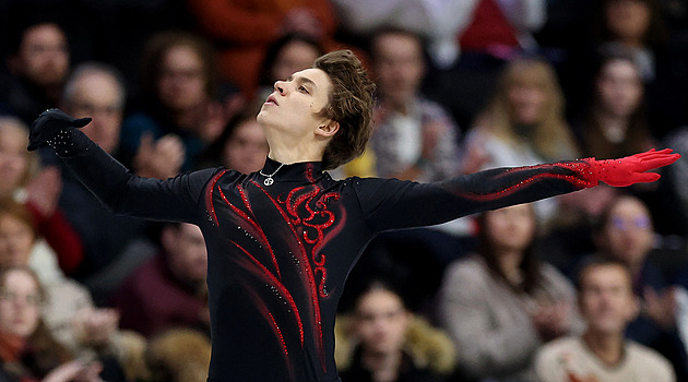 Reshtenko se blýskl krátkým programem, Valesiová a Bidař skončili na ME devátí