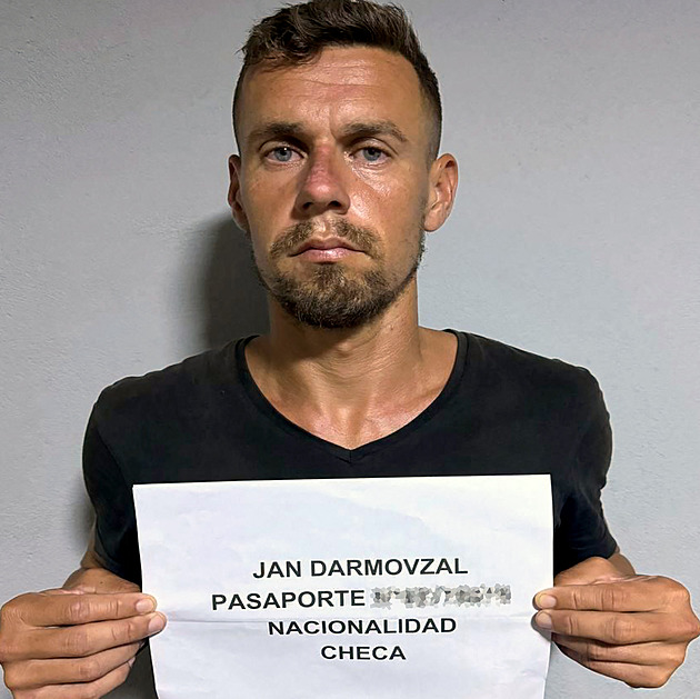 Venezuela propustila Čecha viněného z intrik proti Madurovi. Letí pro něj speciál