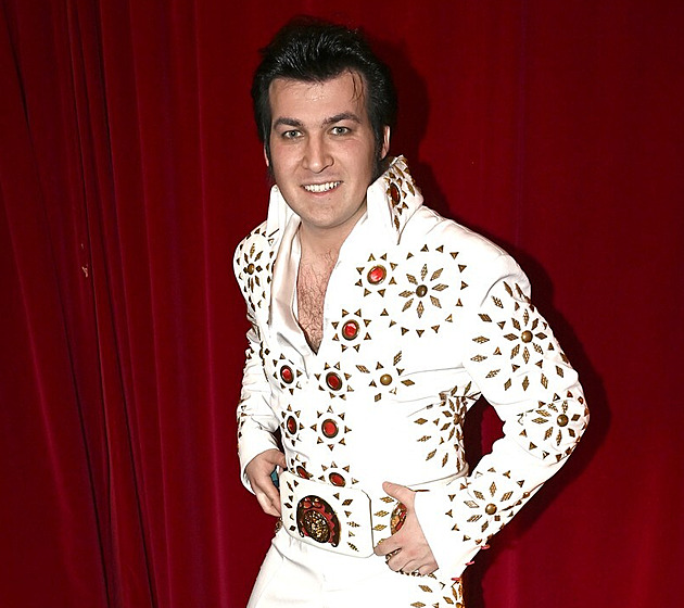 Mám oblíbené konspirační teorie, říká český představitel Elvise Machulda