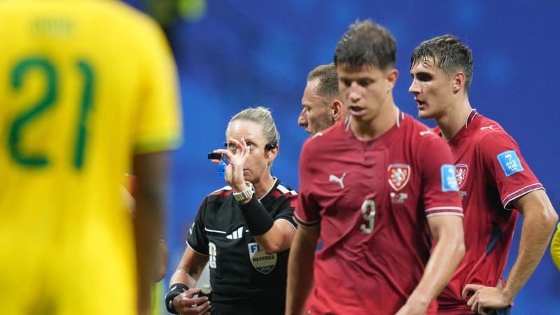 Program MS ve fotbale: Češi končí ve skupině. Kdo postupuje a jak se hraje play off?