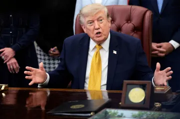 Federální soud prodloužil zákaz Trumpova omezení korespondenčního hlasování