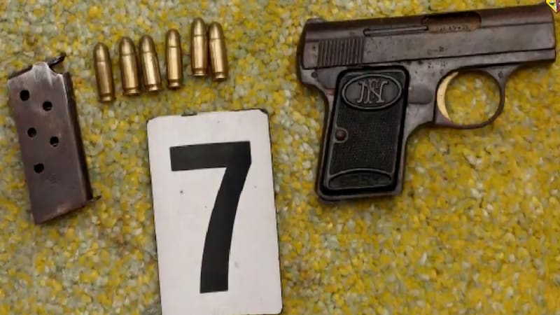Zatčení nebezpečného dealera zachytily kamery. Pražští policisté se na něj dobře připravili