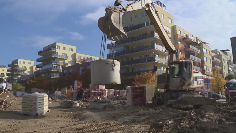 Nedostupnost bydlení i soužití s menšinami. Exkluzivní průzkum ukázal, co lidem nejvíc vadí